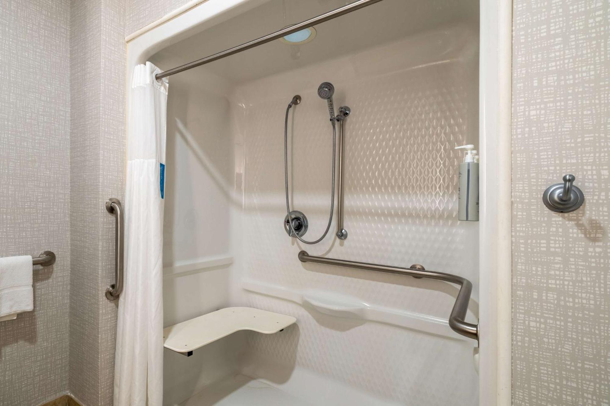 Hampton Inn Dahlgren Ngoại thất bức ảnh